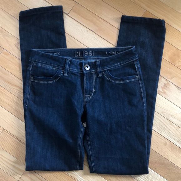 DL 1961 Lindsey Slim Straight Jean
DL1961 - Picture 2 of 11